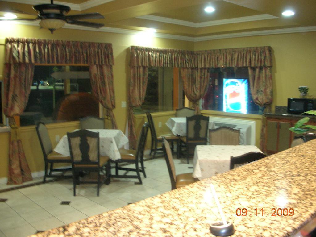Parkside Inn Fresno Buitenkant foto