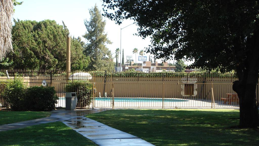 Parkside Inn Fresno Buitenkant foto