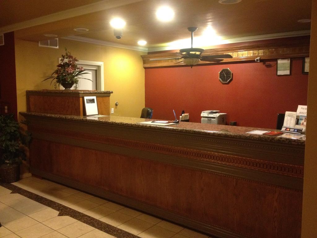 Parkside Inn Fresno Buitenkant foto